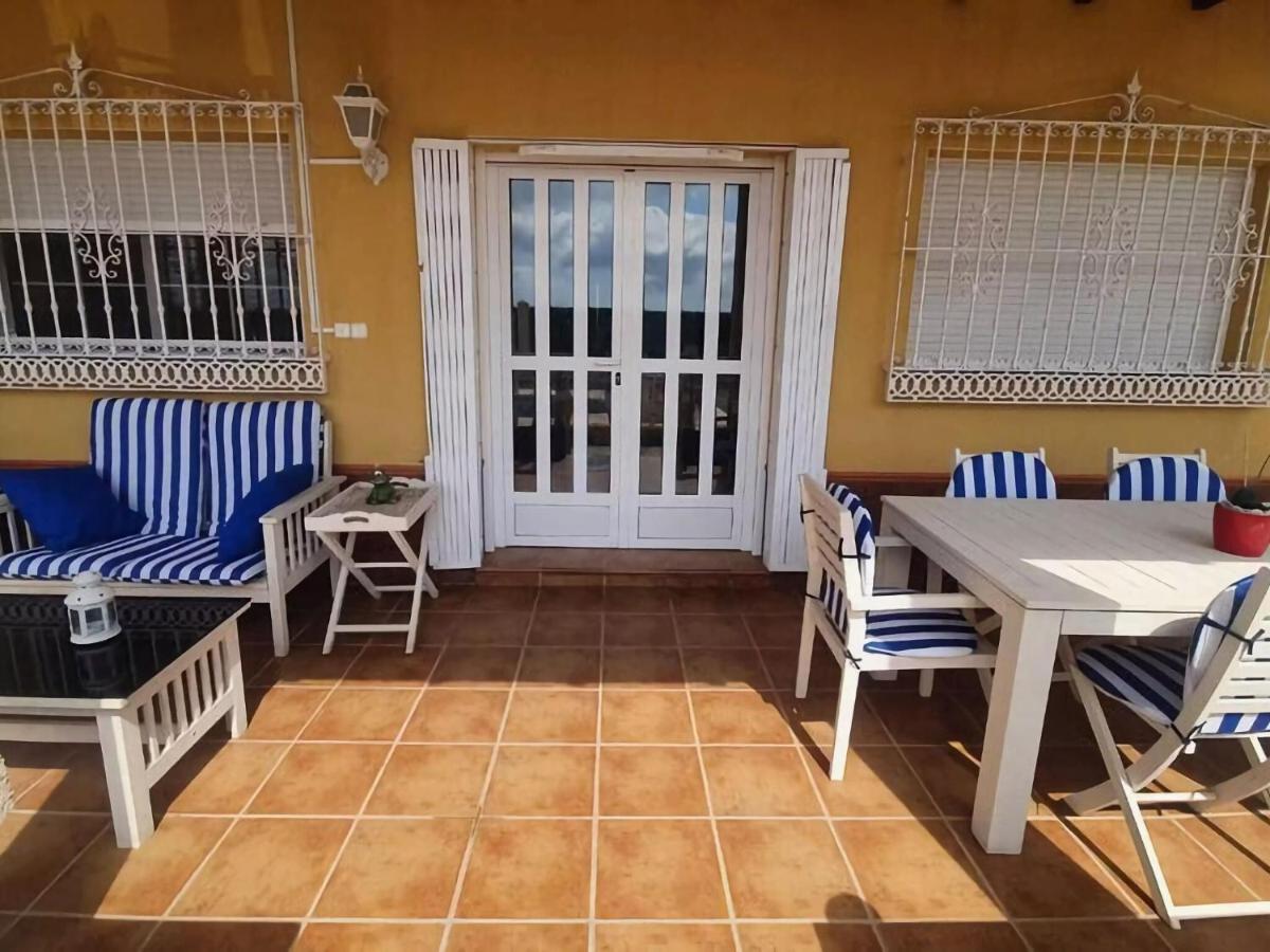 Belvilla By Oyo Villa Valerya Ibáñez Exterior foto